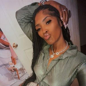 Meet your Posher, Tranee